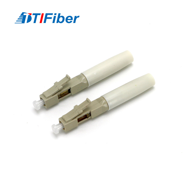 FTTH সমাধানের জন্য মাল্টিমোড এলসি ইউপিসি ফাইবার কুইক কানেক্টর প্লাস্টিক ফাস্ট কানেক্টর